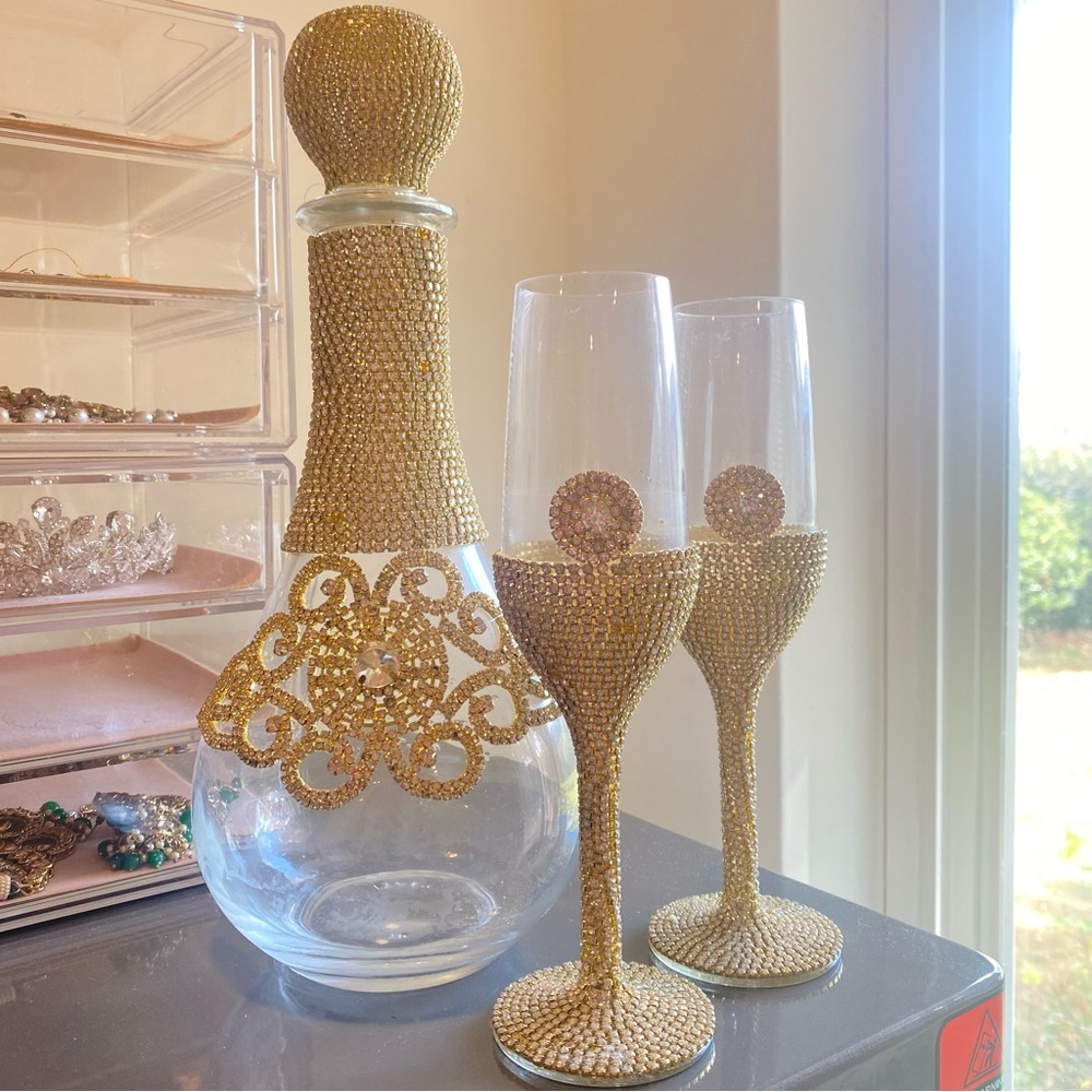 Gold Rhinestone Decanter and Glass Set